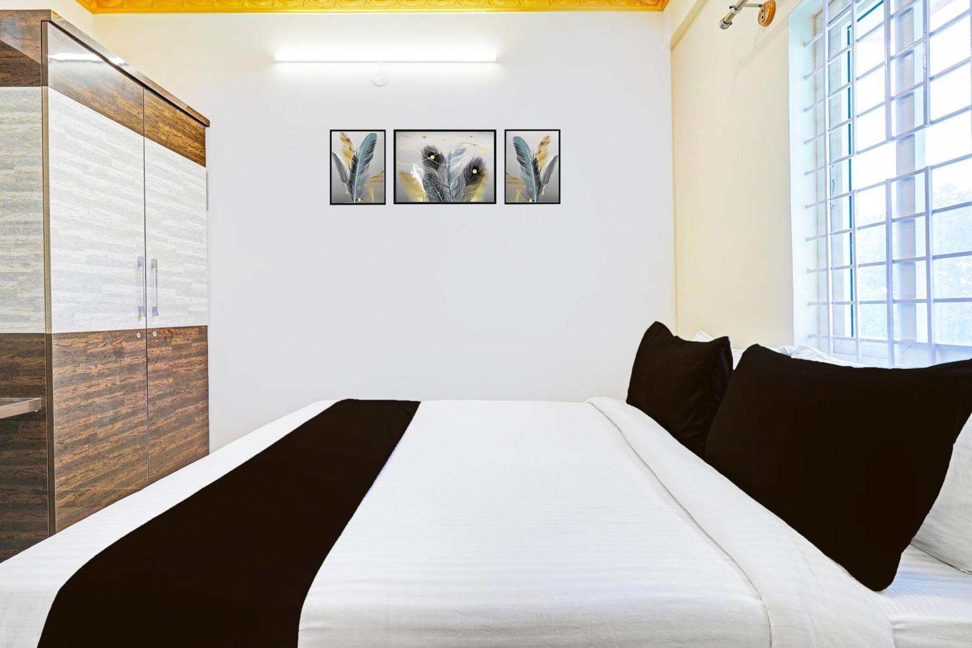 Hotel Super Collection O Niladri Road Kammasandra Esterno foto