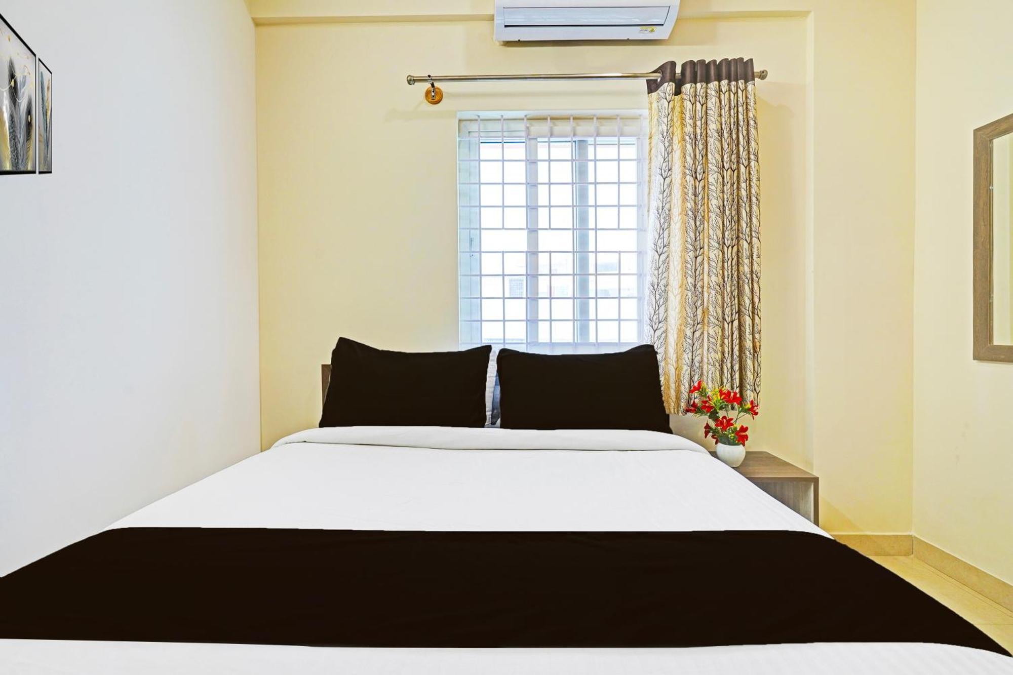 Hotel Super Collection O Niladri Road Kammasandra Esterno foto